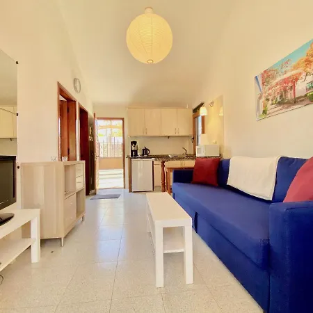 Casita Blanca Near Yumbo 普拉亚戴尔雷安格莱斯